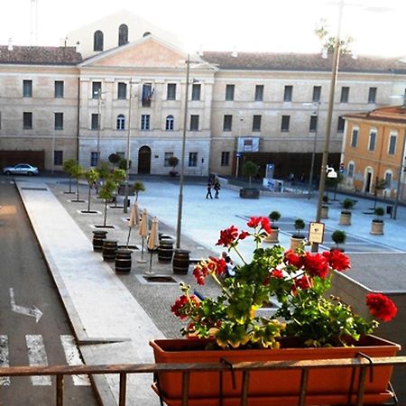 B&B Le Finestre Su Via Cavour Sassari Eksteriør bilde