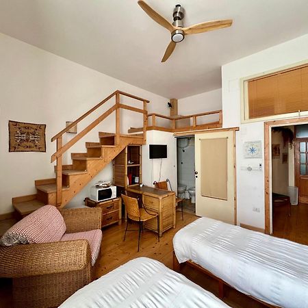B&B Le Finestre Su Via Cavour Sassari Rom bilde