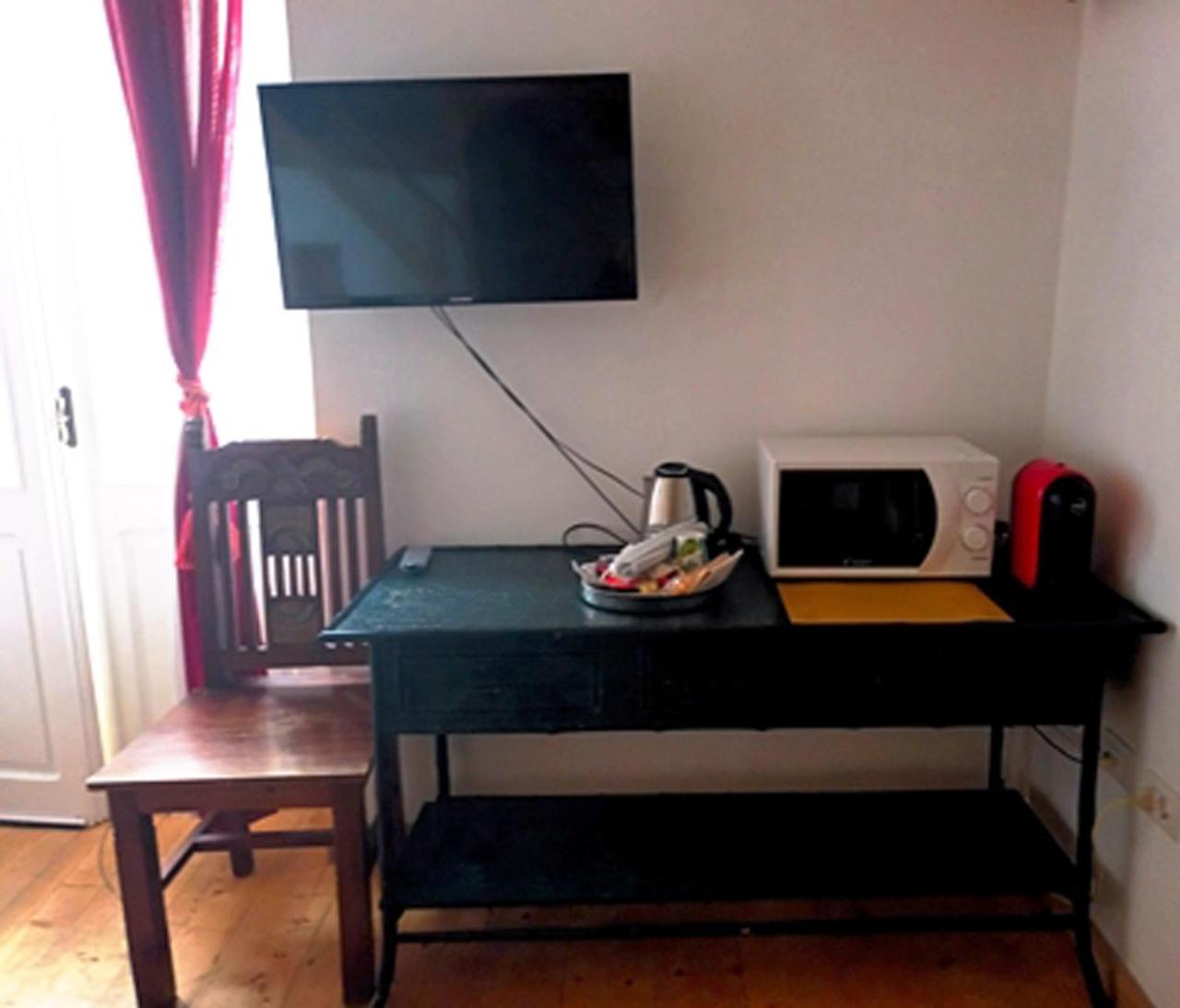 B&B Le Finestre Su Via Cavour Sassari Rom bilde