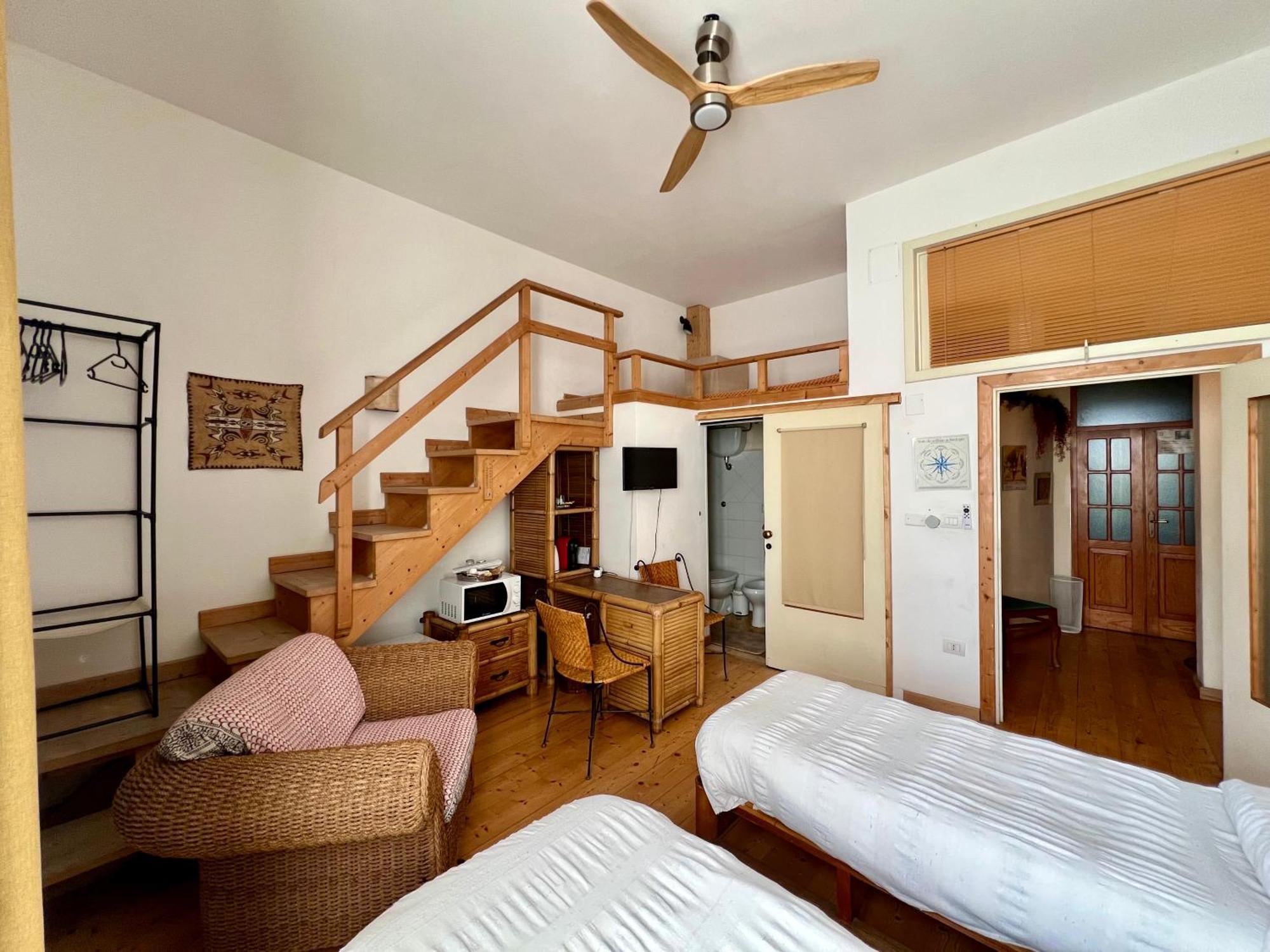 B&B Le Finestre Su Via Cavour Sassari Rom bilde