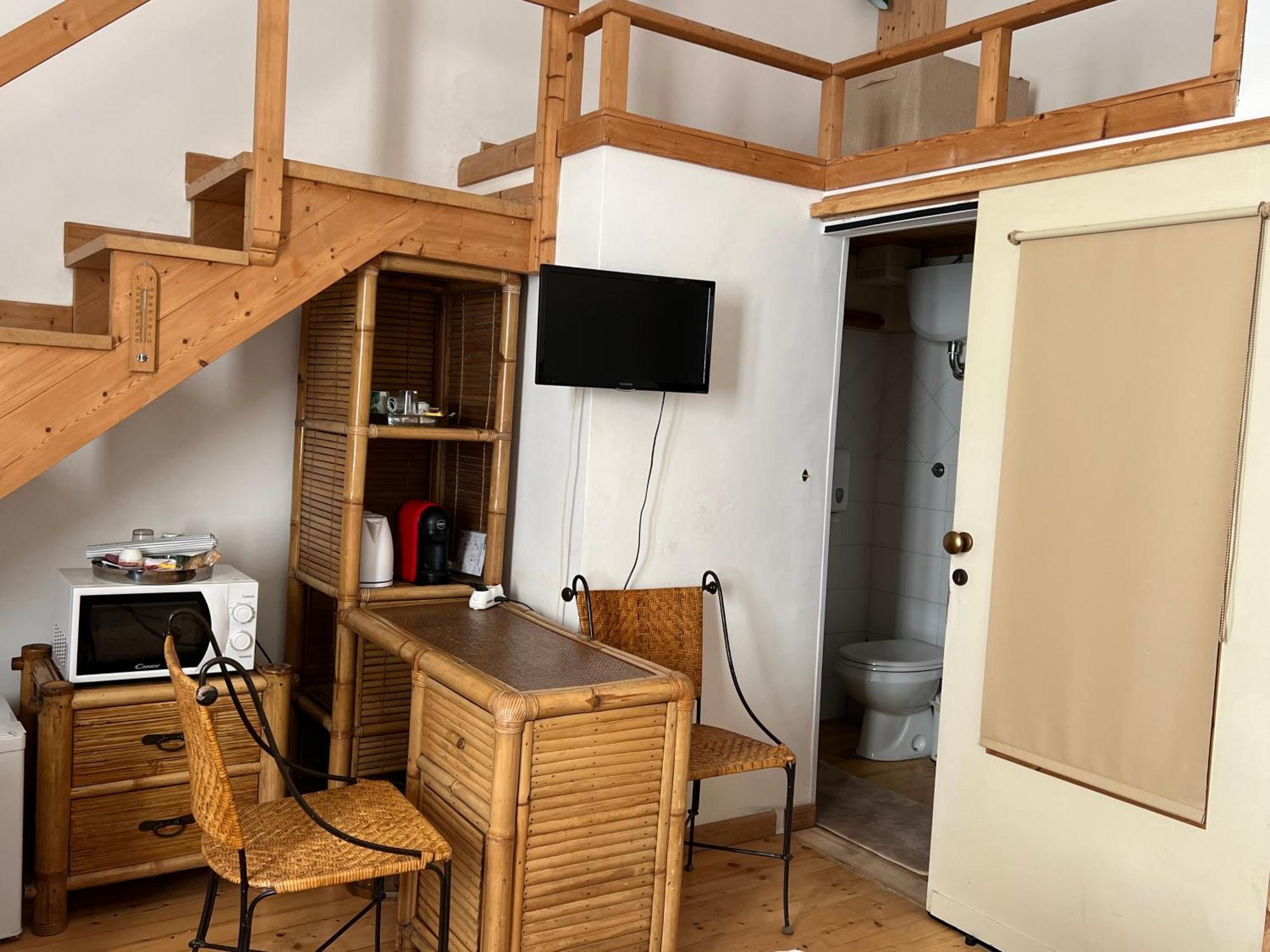 B&B Le Finestre Su Via Cavour Sassari Rom bilde